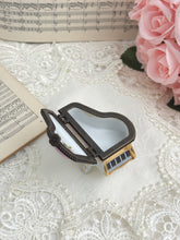 画像をギャラリービューアに読み込む, 【リモージュ】ピアノ型の小物入れ