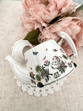 画像をギャラリービューアに読み込む, 【ポートメリオン】ティーセットが乗ったお花のティーポット