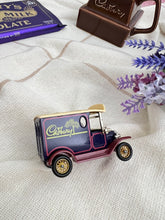 画像をギャラリービューアに読み込む, 【Cadbury】 限定 ブリキのミニカー 英国製