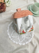 画像をギャラリービューアに読み込む, 【サドラー】コテージ型 ティーポット * 使用できます