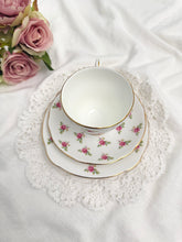 画像をギャラリービューアに読み込む, 【ダッチェス】Rose Bud  3点セット(カップ1個、ソーサー1枚、小皿1枚)