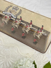 画像をギャラリービューアに読み込む, エリザベス女王 1977年シルバージュビリー 馬車の模型