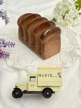 画像をギャラリービューアに読み込む, 【Hovis】 トーストラック / ミニカー