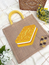 画像をギャラリービューアに読み込む, 【セインズベリー】限定!新品 Custard Cream ジュートバッグ