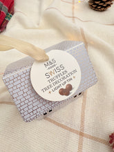 画像をギャラリービューアに読み込む, 【M&S】クリスマス 限定 ツリーオーナメント チョコ缶