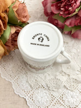 画像をギャラリービューアに読み込む, 【未使用品】エリザベス女王 ゴールデンジュビリー マグカップ
