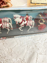 画像をギャラリービューアに読み込む, 超レア! エリザベス女王 1977年シルバージュビリー 馬車の模型B(女王の服が水色)