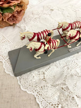 画像をギャラリービューアに読み込む, エリザベス女王 1977年シルバージュビリー 馬車の模型A(女王の服が黄色)