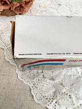 画像をギャラリービューアに読み込む, エリザベス女王 1977年シルバージュビリー 馬車の模型A(女王の服が黄色)