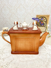 画像をギャラリービューアに読み込む, 超レア!エリザベス女王 ゴールデンジュビリー 750体限定 ディスプレイ用ティーポット