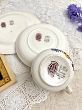 画像をギャラリービューアに読み込む, レア! エリザベス女王 コロネーション記念 3点セット(カップ1個、ソーサー1枚、小皿1枚)