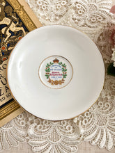 画像をギャラリービューアに読み込む, 【ウィンザー】エリザベス女王 コロネーション記念 3点セットA(カップ1個、ソーサー1枚、小皿1枚)