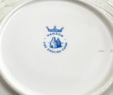 画像をギャラリービューアに読み込む, エリザベス女王 シルバージュビリー リボンx王冠 小皿