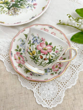 画像をギャラリービューアに読み込む, 【ロイヤルアルバート】 超レア!すずらん モーニングデュー 3点セット(カップ1個、ソーサー1枚、21.5cm皿1枚)