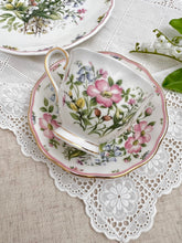 画像をギャラリービューアに読み込む, 【ロイヤルアルバート】 超レア!すずらん モーニングデュー 3点セット(カップ1個、ソーサー1枚、21.5cm皿1枚)