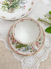 画像をギャラリービューアに読み込む, 【ロイヤルアルバート】 超レア!すずらん モーニングデュー 3点セット(カップ1個、ソーサー1枚、21.5cm皿1枚)
