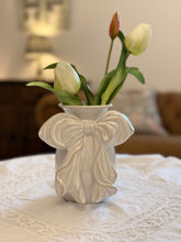 画像をギャラリービューアに読み込む, 【M&S】リボンモチーフ 花瓶 小
