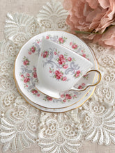 画像をギャラリービューアに読み込む, 【ロイヤルオズボーン】2段スタンド / 3点セット(カップ1個、ソーサー1枚、小皿1枚 )/ ミルクジャグ / シュガーボウル