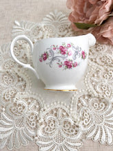 画像をギャラリービューアに読み込む, 【ロイヤルオズボーン】2段スタンド / 3点セット(カップ1個、ソーサー1枚、小皿1枚 )/ ミルクジャグ / シュガーボウル