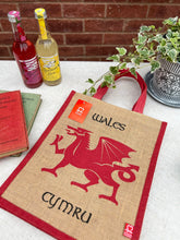 画像をギャラリービューアに読み込む, 【British Heart Foundation】新品 ウェールズ限定 ウェルッシュドラゴン柄 ジュート エコバッグ