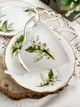 画像をギャラリービューアに読み込む, 【メルバ 】3点セット(カップ1個、ソーサー1枚、小皿1枚)