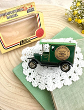 画像をギャラリービューアに読み込む, 【M&S】 マークス&スペンサー ブリキのミニカー 英国製