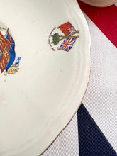 画像をギャラリービューアに読み込む, 【アルフレッドミーキン】エリザベス女王 コロネーション記念 3点セット(カップ1個、ソーサー1枚、小皿1枚)
