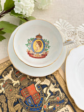 画像をギャラリービューアに読み込む, 【ウィンザー】エリザベス女王 コロネーション記念 3点セットA(カップ1個、ソーサー1枚、小皿1枚)