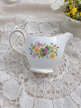 画像をギャラリービューアに読み込む, 【コルクラフ】小花柄 3点セット(カップ1個、ソーサー1枚、小皿1枚) / ミルクジャグ