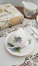 画像をギャラリービューアに読み込む, 【ウィンザー】すずらんx勿忘草 3点セット(カップ1個、ソーサー1枚、小皿1枚) / ミルクジャグ / 21cmケーキプレート