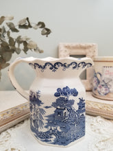 画像をギャラリービューアに読み込む, 【リントンズ】 メイソンズ ウィロー柄大きなミルクジャグ