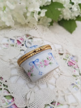 画像をギャラリービューアに読み込む, 【リモージュ】ブルーのリボンの小物入れ