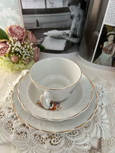 画像をギャラリービューアに読み込む, レア! エリザベス女王 コロネーション記念 3点セット(カップ1個、ソーサー1枚、小皿1枚)