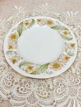 画像をギャラリービューアに読み込む, 【ダッチェス】黄色いお花  3点セット(カップ1個、ソーサー1枚、小皿1枚) / ミルクジャグ