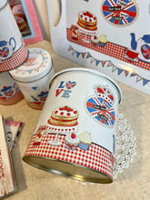 画像をギャラリービューアに読み込む, ダイアモンドジュビリー ヴィンテージ缶