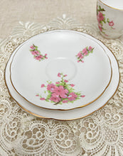 画像をギャラリービューアに読み込む, サクラ柄 3点セット(カップ1個、ソーサー1枚、小皿1枚) / シュガーボウル