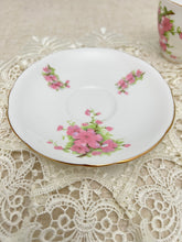 画像をギャラリービューアに読み込む, サクラ柄 3点セット(カップ1個、ソーサー1枚、小皿1枚) / シュガーボウル