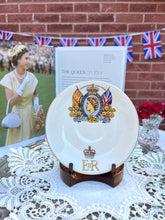 画像をギャラリービューアに読み込む, エリザベス女王 コロネーション記念 2点セット(カップ1個、ソーサー1枚)