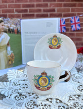 画像をギャラリービューアに読み込む, エリザベス女王 コロネーション記念 2点セット(カップ1個、ソーサー1枚)