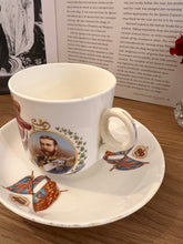 画像をギャラリービューアに読み込む, レア! アンティーク ジョージ5世コロネーション記念 ミックスマッチ2点セット(カップ1個、ソーサー1枚)