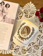 画像をギャラリービューアに読み込む, エリザベス女王 コロネーション記念 ビーカー