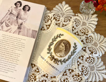 画像をギャラリービューアに読み込む, エリザベス女王 コロネーション記念 ビーカー