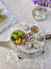 画像をギャラリービューアに読み込む, 超レア!! ティーセットが乗ったお花のティーポット