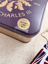 画像をギャラリービューアに読み込む, 【チャールズ国王 戴冠式】限定 M&S ショートブレッド缶