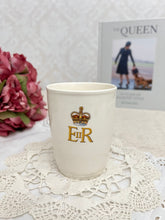 画像をギャラリービューアに読み込む, エリザベス女王 コロネーション記念 ビーカー