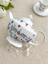 画像をギャラリービューアに読み込む, 【チャールズ国王 戴冠式】M&S x エレノアトムリンソン カップ&ソーサー / プレート / ティーポット / 3段アフタヌーンティースタンド
