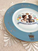 画像をギャラリービューアに読み込む, エリザベス女王 1977年記念プレート