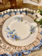 画像をギャラリービューアに読み込む, 3点セット(カップ1個、ソーサー1枚、小皿1枚) / ミルクジャグ / シュガーボウル / ケーキプレート