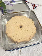 画像をギャラリービューアに読み込む, 【チャールズ国王 戴冠式】限定 モリソンズ ショートブレッド缶