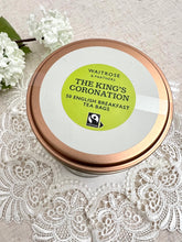 画像をギャラリービューアに読み込む, 【チャールズ国王 戴冠式】John Lewis 限定 紅茶缶